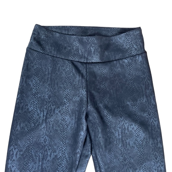 Express Stretch + ankle high rise snake print leggings women’s size medium - Picture 4 of 8
